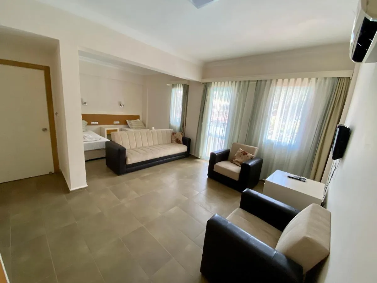 Konfor Suite Otel Cedit 3*,