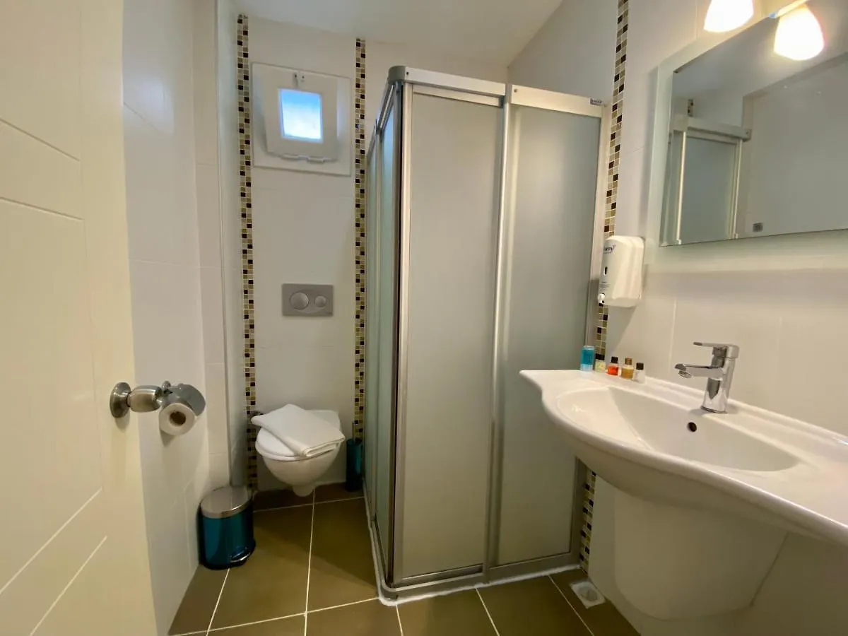 Отель Konfor Suite Otel Cedit